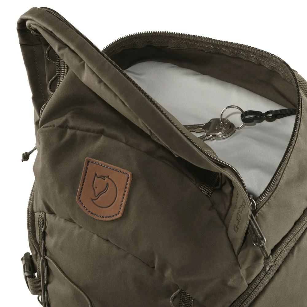 Fjällräven Singi 28 Wanderrucksack Dark Olive Damen, Herren 5 Fjällräven Singi 28 Wanderrucksack Dark Olive Damen, Herren – Bild 3